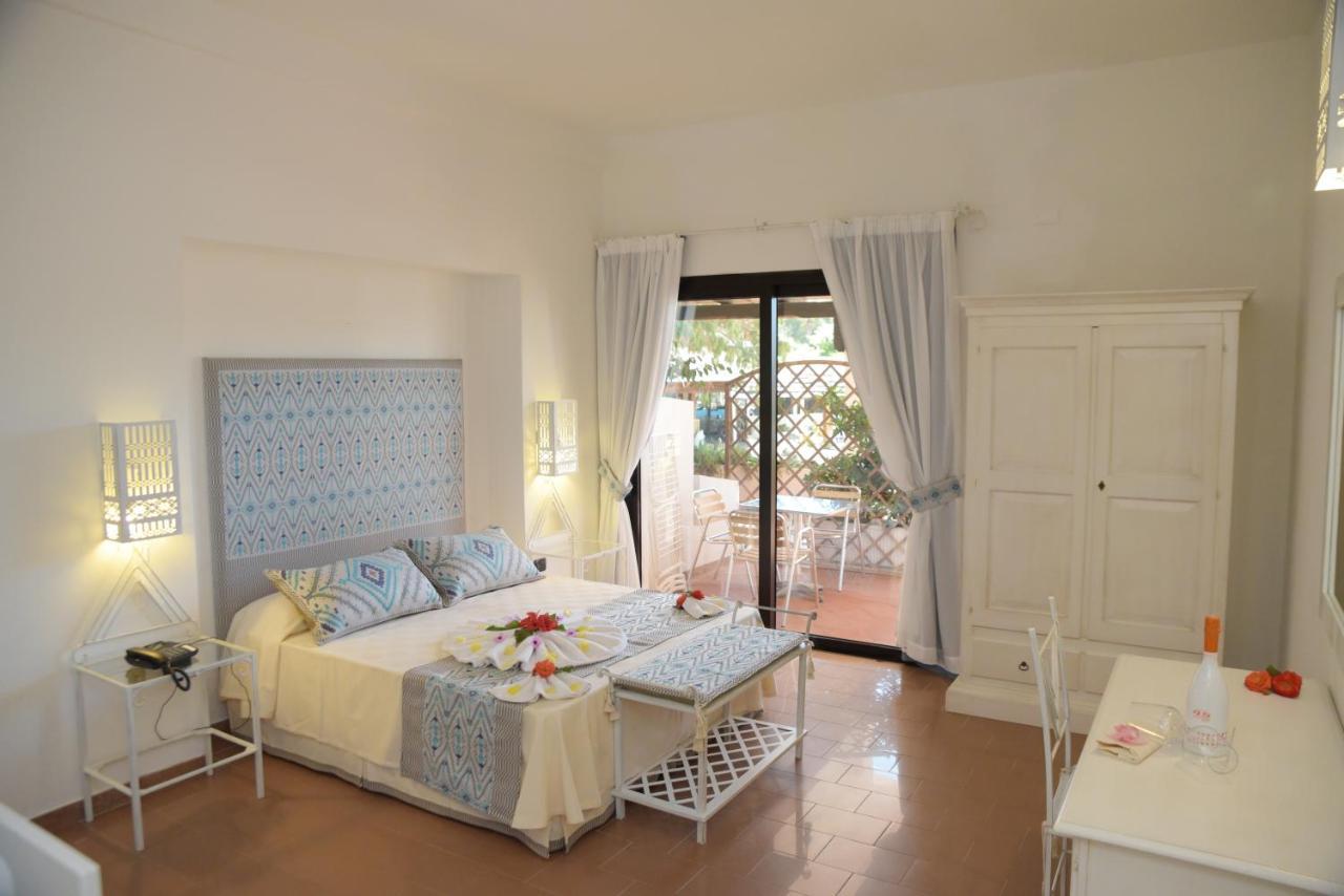 Hotel Altura Villasimius Exteriér fotografie